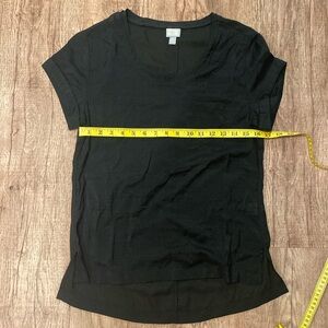 Black converse shirt